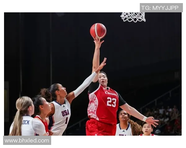 深篮体育女篮锦标赛现场座无虚席 相关产业创收千万规模